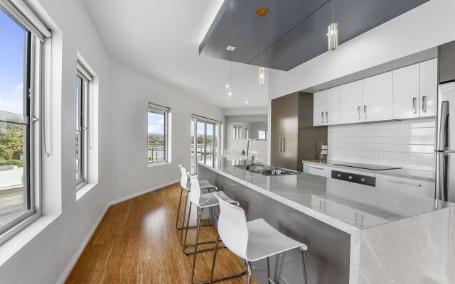 Aloha Waterfront Properties