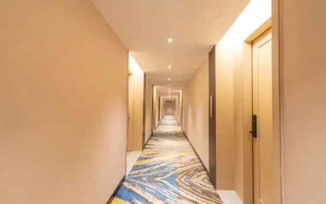 hengyangHuayunli Hotel (East Gate of Nanhua University)