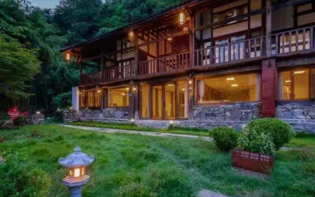 Shuipuli Xiaoxigu Boutique Hostel