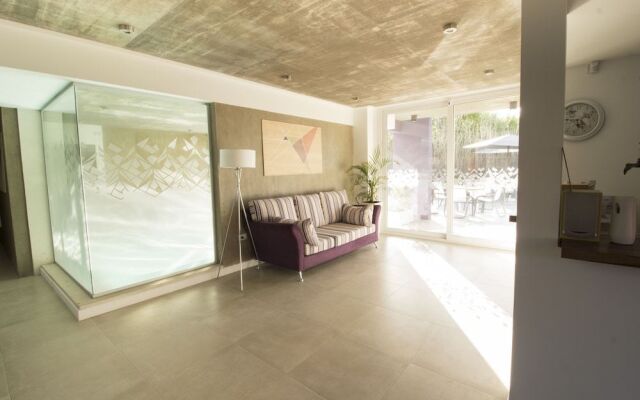 Cafila Boutique Apartments & Spa