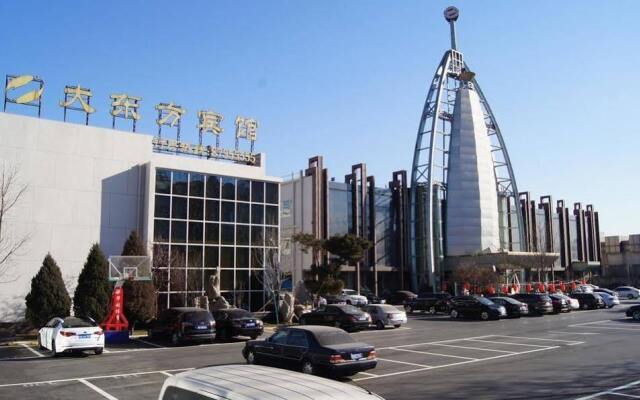 Ground Oriental Hotel