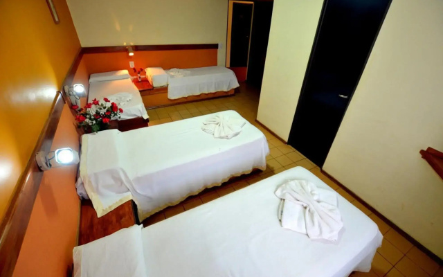 Hosteria Casa Blanca Iguazu