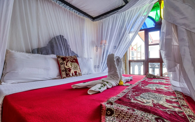 Tembo House Hotel & Apartments
