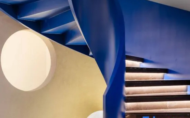 INisle|Skyview Hotel&Bar