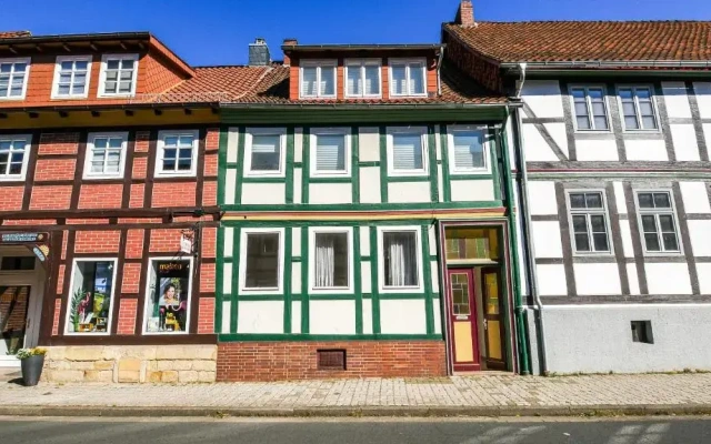 EUPHORAS - Haus mit 4 Schlafzimmern und Hinterhof