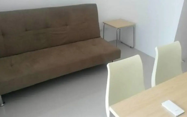 SM Light Residence - 1BR Condo with Balcony FF