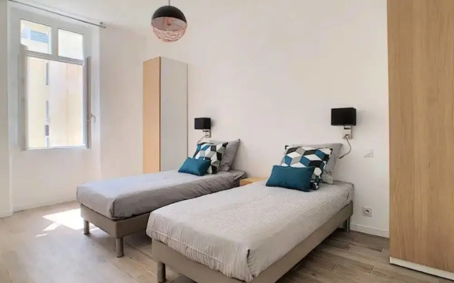 Superb Apart 6 People in the Heart of Cannes T32