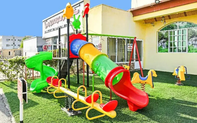 OYO 139 Al Ghadeer Hotel Apartments