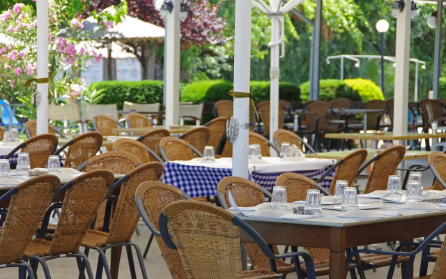 Sun Beach Hotel