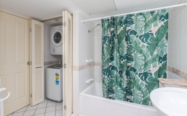 Inner City One Bedroom Apartment 27