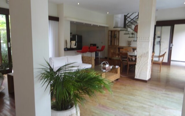 Intan Mutiara Sanur Beach Villa