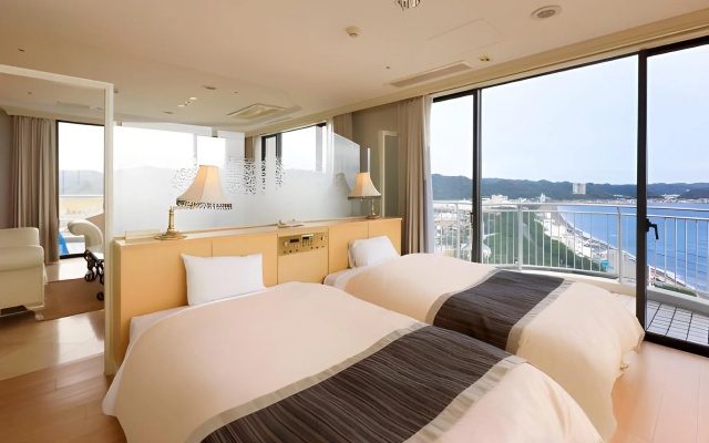Kamogawa Grand Tower – Guest Rooms – Kamogawa