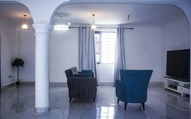 Exclusive Villa in 5 Hideout East Legon