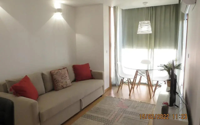 Oporto Yellow Apartments