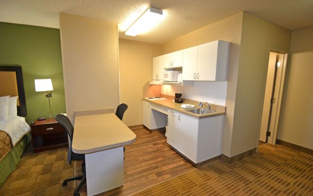 Extended Stay America Suites Toledo Holland