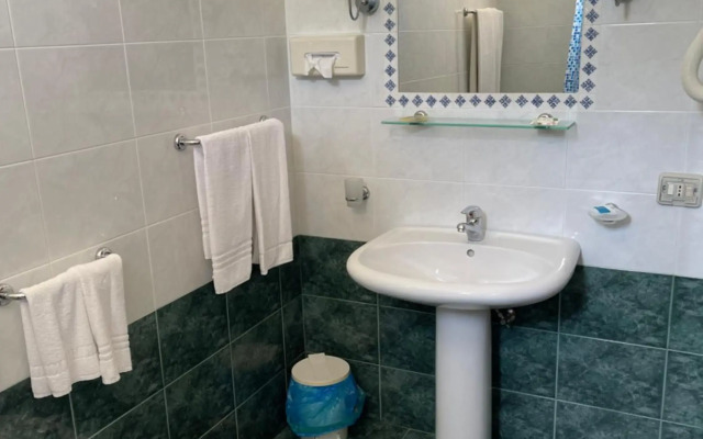 Hotel Miramare Garzia