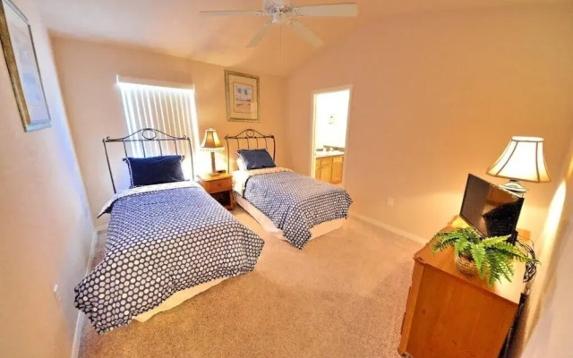 Gorgeous Silver Creek 5 Bedroom Home