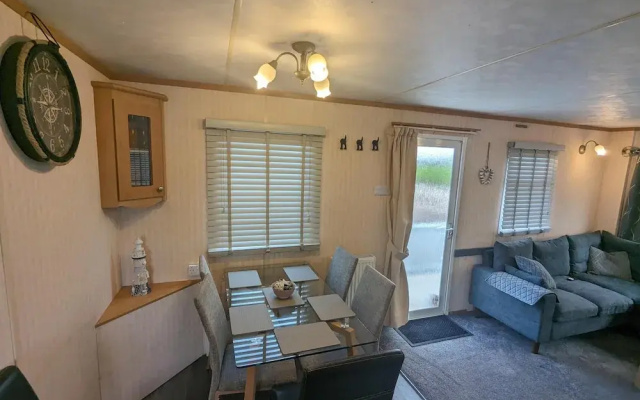 Beach House - Dog Friendly, Anderby Creek