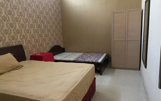 Aldeoz Villa Ndalem Marwatan Solo – Guest Rooms – Surakarta