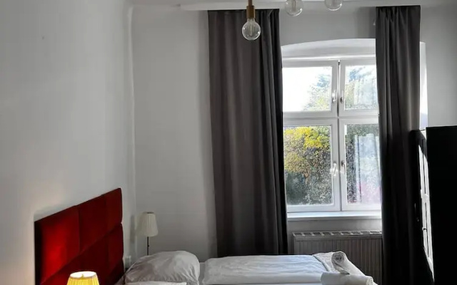 Cozy 2BR Apartment Near Schöpfwerk