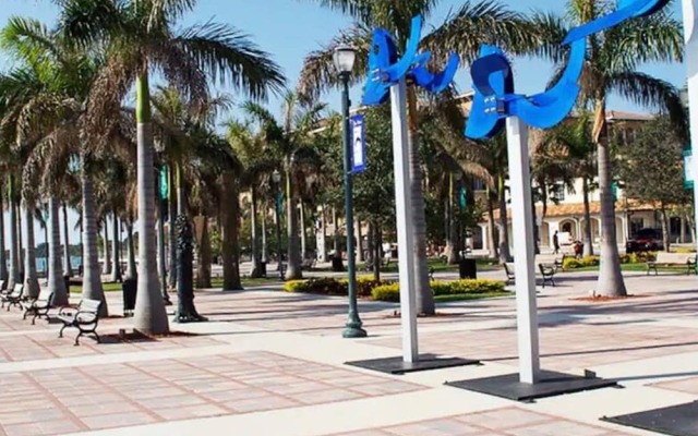 Secluded Beachfront Vibes Surf Pet Friendly