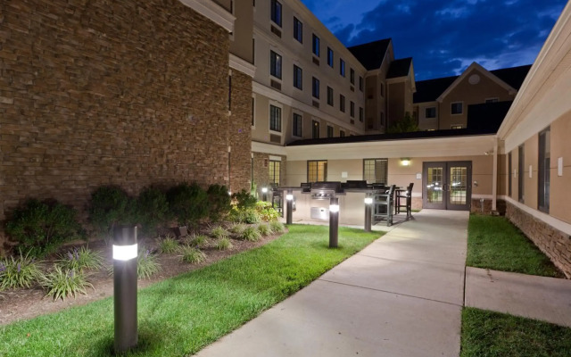 Staybridge Suites Chantilly - Dulles Airport by IHG