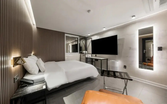 Seocho JS Hotel