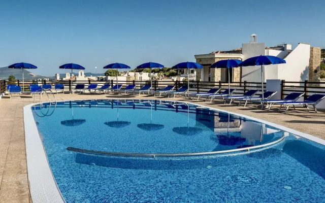Vista Blu Resort con piscina