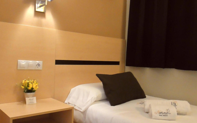 Hostal Live Natura Barcelona