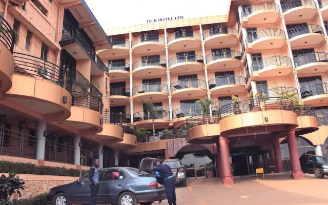 Tick Hotel