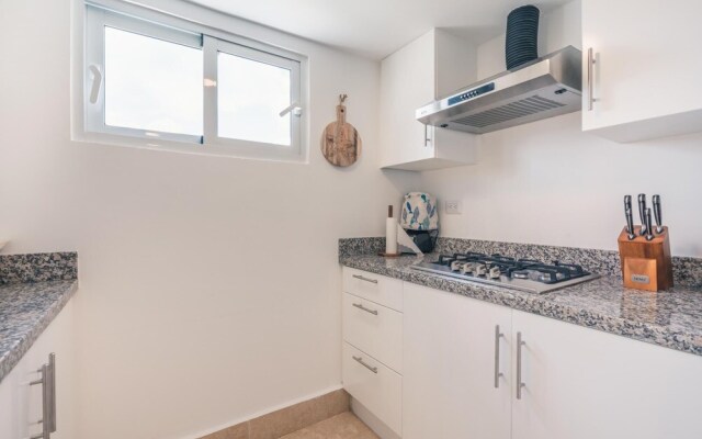 Amazing Property 1 BR at Green One