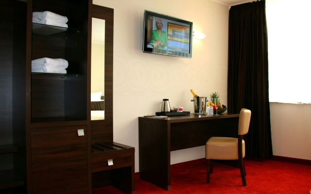 home Hotel