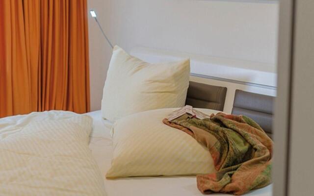 Les Belles, Haus Davide, FW Exclusive, Whg 7