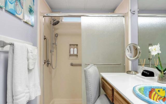 Beautiful and Relaxing Lakefront Getaway