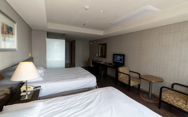 Kolon Seacloud Hotel