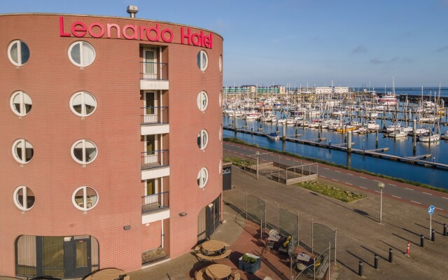 Leonardo Hotel IJmuiden Seaport Beach