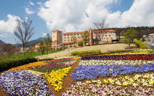 Fruit Park Fujiya Hotel