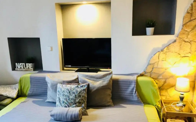 Holiday Apartmanház