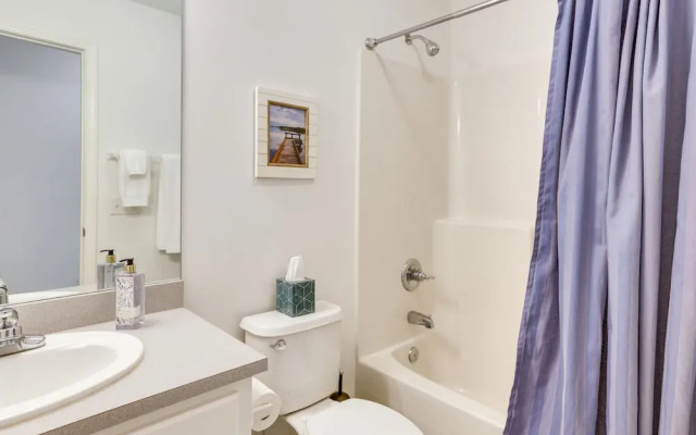 Tranquil Thomasville Retreat w/ Deck + Dining Area