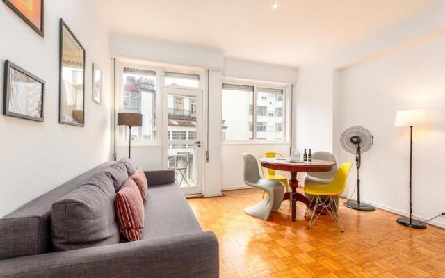 Feel Porto Stylish Flat IV