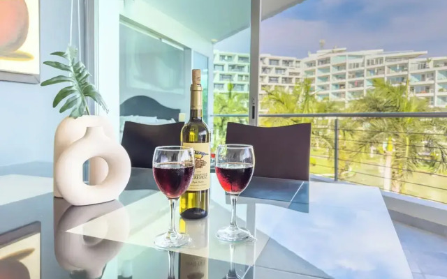 ARIA Residence Beachfront luxury