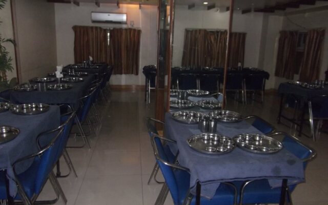 Hotel Bhola