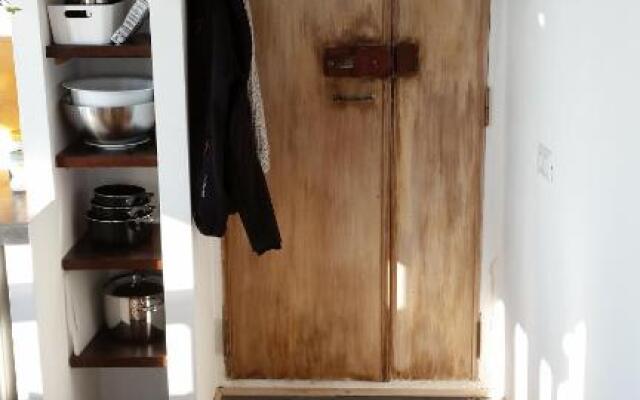 Norma House on the Rocks