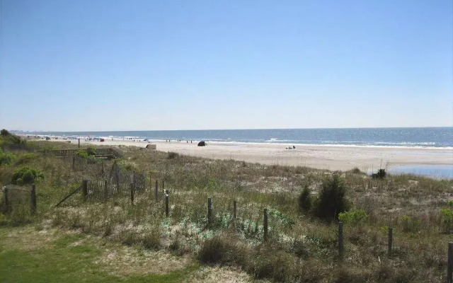 Dunes Pointe E-9 - 2 Br Condo