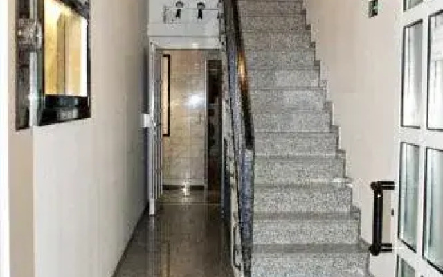 Hotel Moji 2