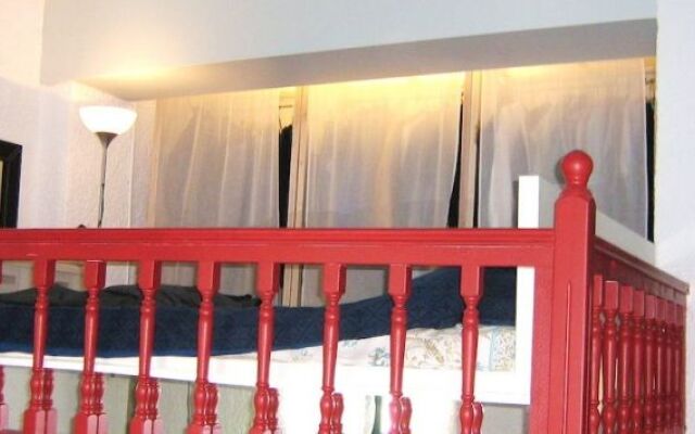 Adonis Guesthouse