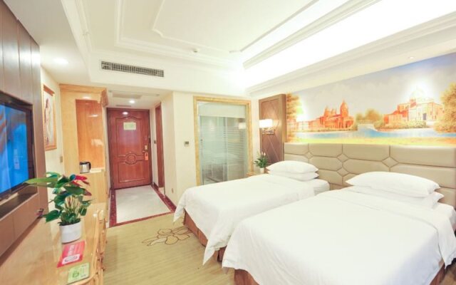 Vienna International Hotel (Wuhan Yangguang Yuhang)