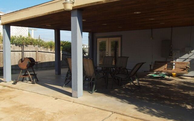 Cyndy s Beach House TS528