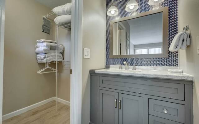 Bay Oaks C Second Floor