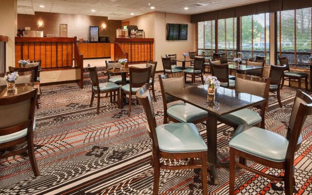 Days Inn by Wyndham Englewood Dayton Airport